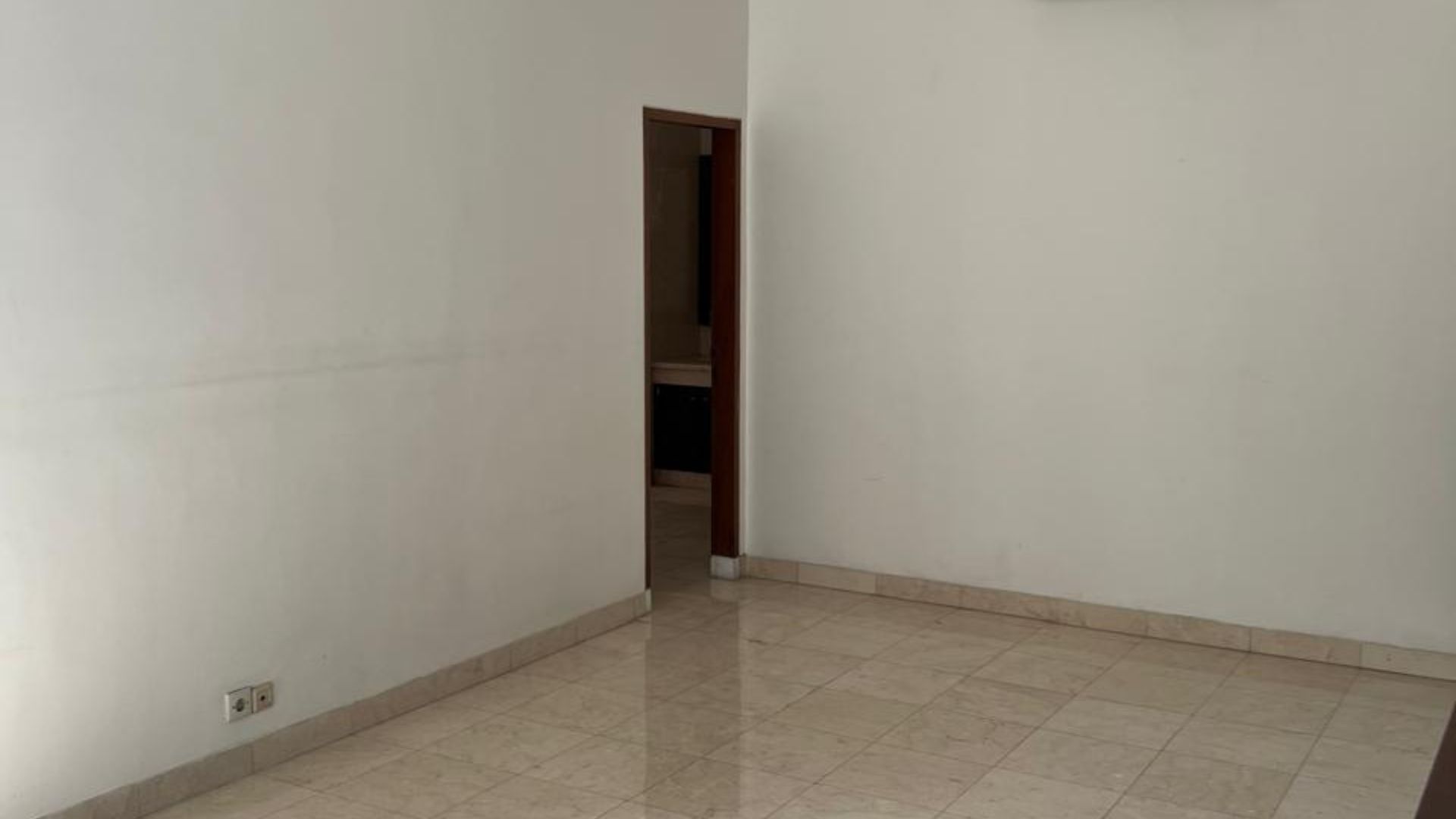 ASEM 9 NO.23-4BR-BEDROOM 1 Comfortable 4BR Home for Everyday Living