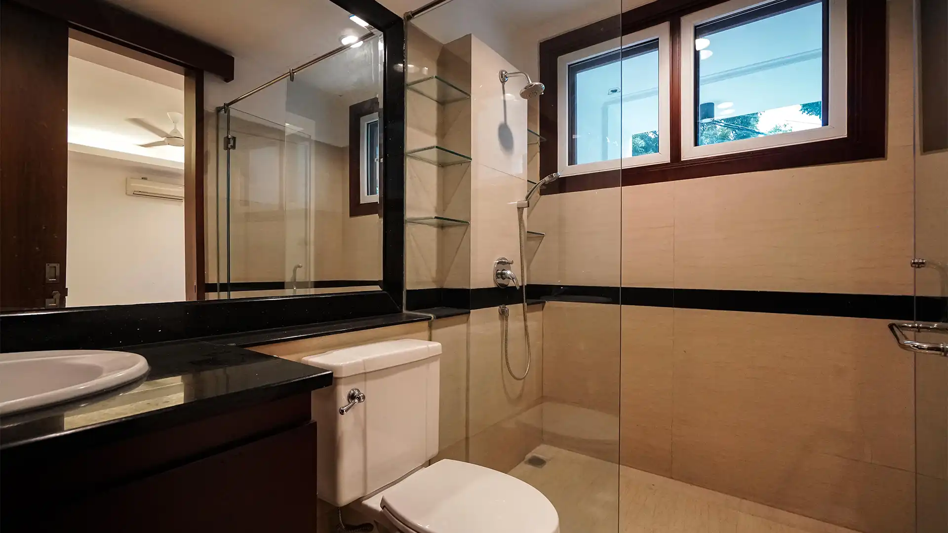 Elegant 5BR Home at Astoria Residence