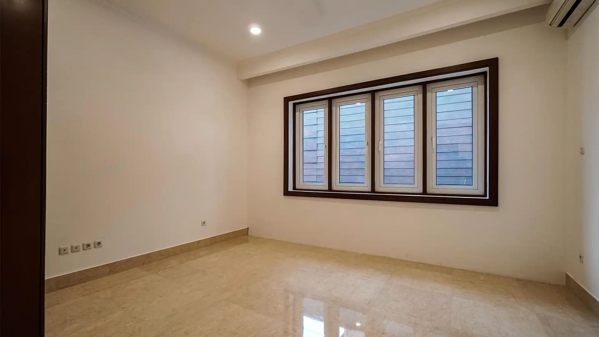 Elegant 5BR Home at Astoria Residence