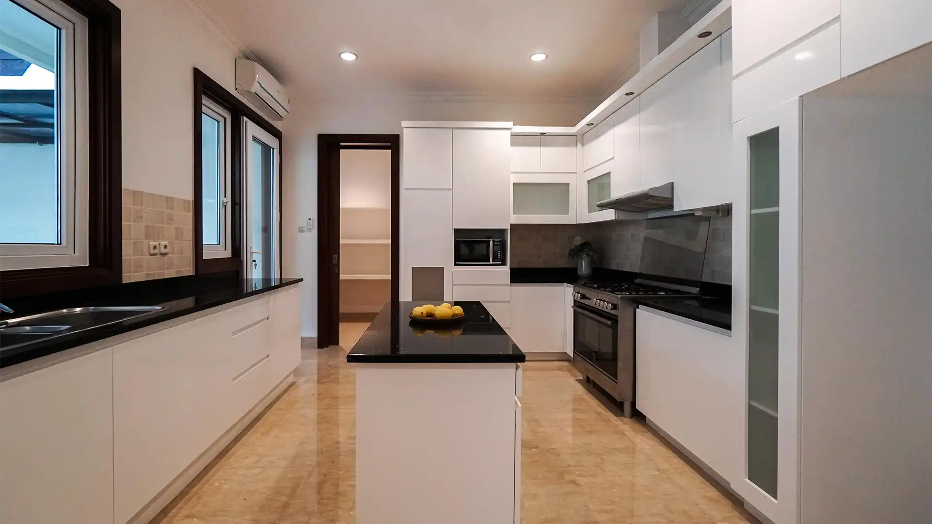Elegant 5BR Home at Astoria Residence