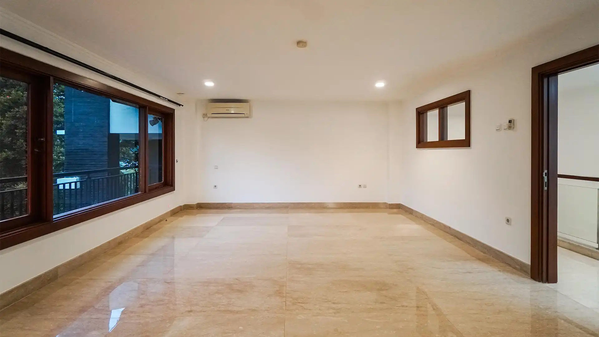 Elegant 5BR Home at Astoria Residence