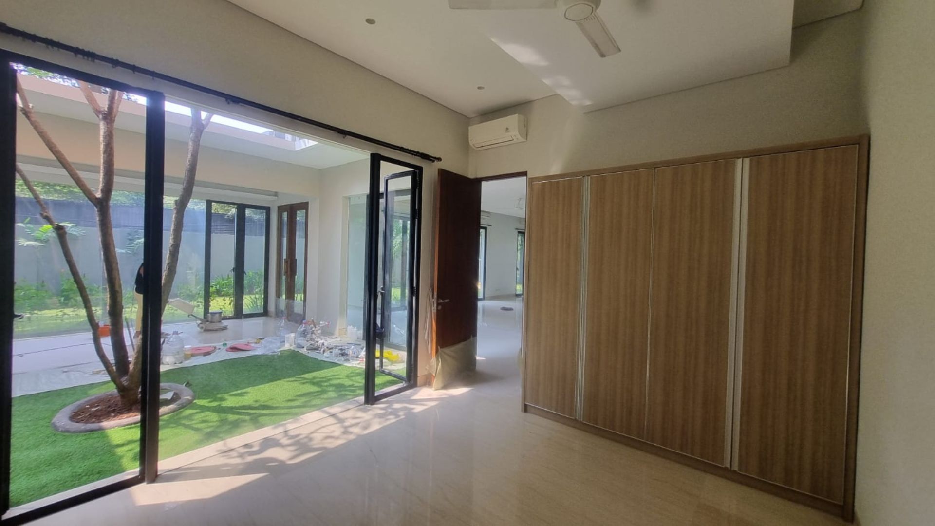 BANGKA 11 NO.1-4BR- BEDROOM 4 Refined 4BR Home in Prime Area – Kemang