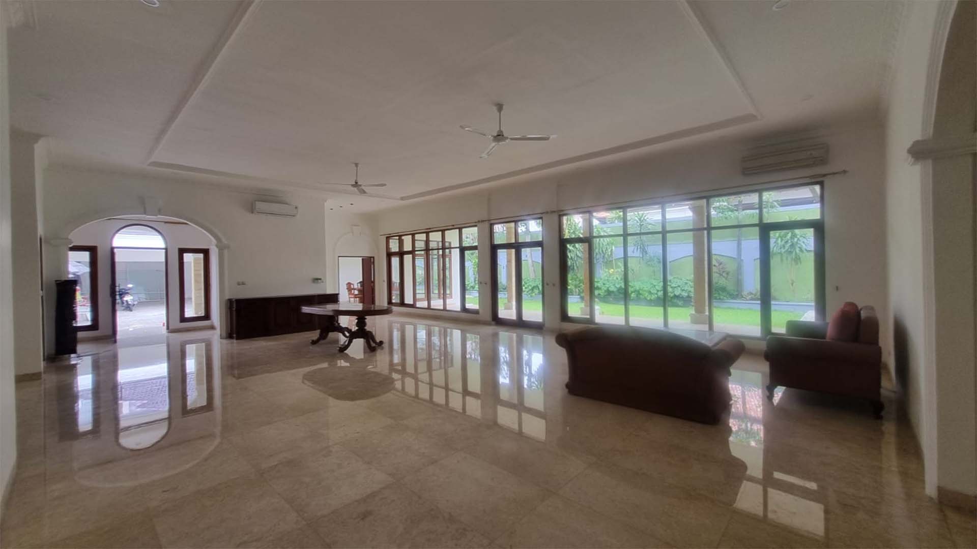 BENDA ATAS-5BR-LIVING AREA BENDA ATAS-5BR-LIVING AREA