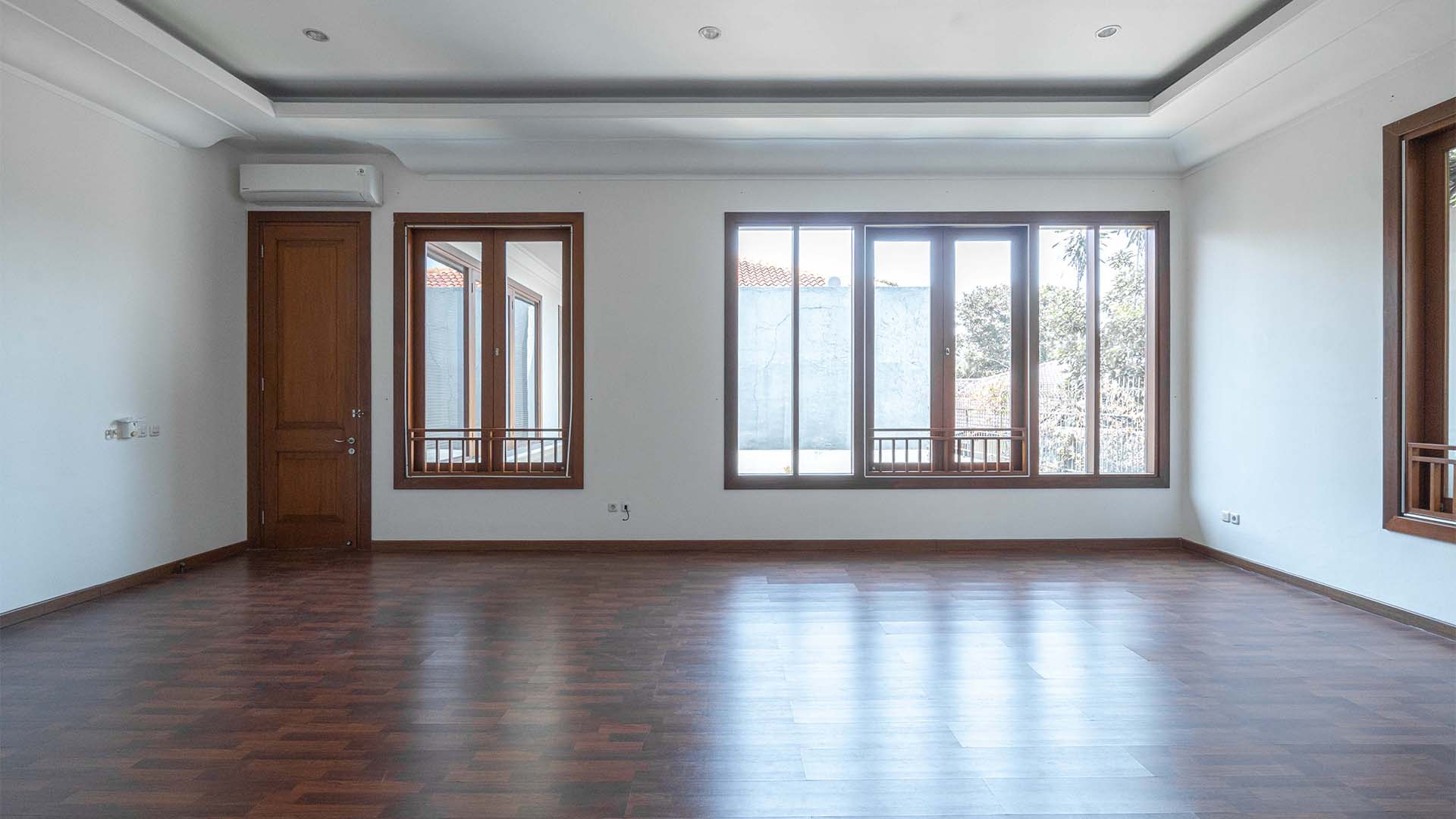 BENDA DALAM-5BR-BEDROOM 4 Modern 5BR Residence for Families at Cilandak