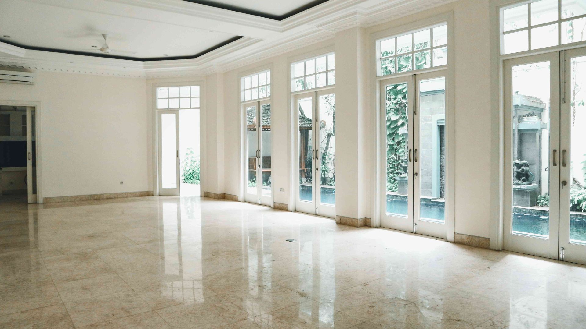 BENDA100A-5BR-DINING AREA (1) Large 5BR Home for Family Living Space