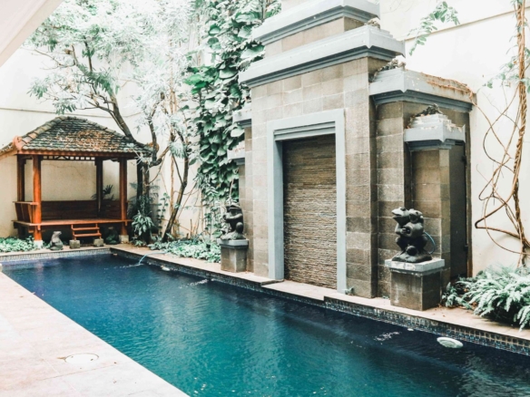 BENDA100A-5BR-SWIMMING POOL