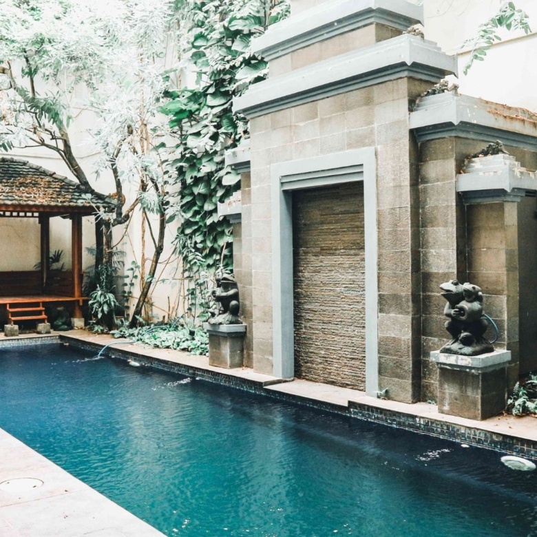 BENDA100A-5BR-SWIMMING POOL
