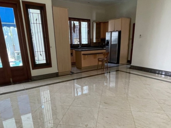 BRAWIJAYA 2 NO.12-4BR-DINING & KITCHEN AREA