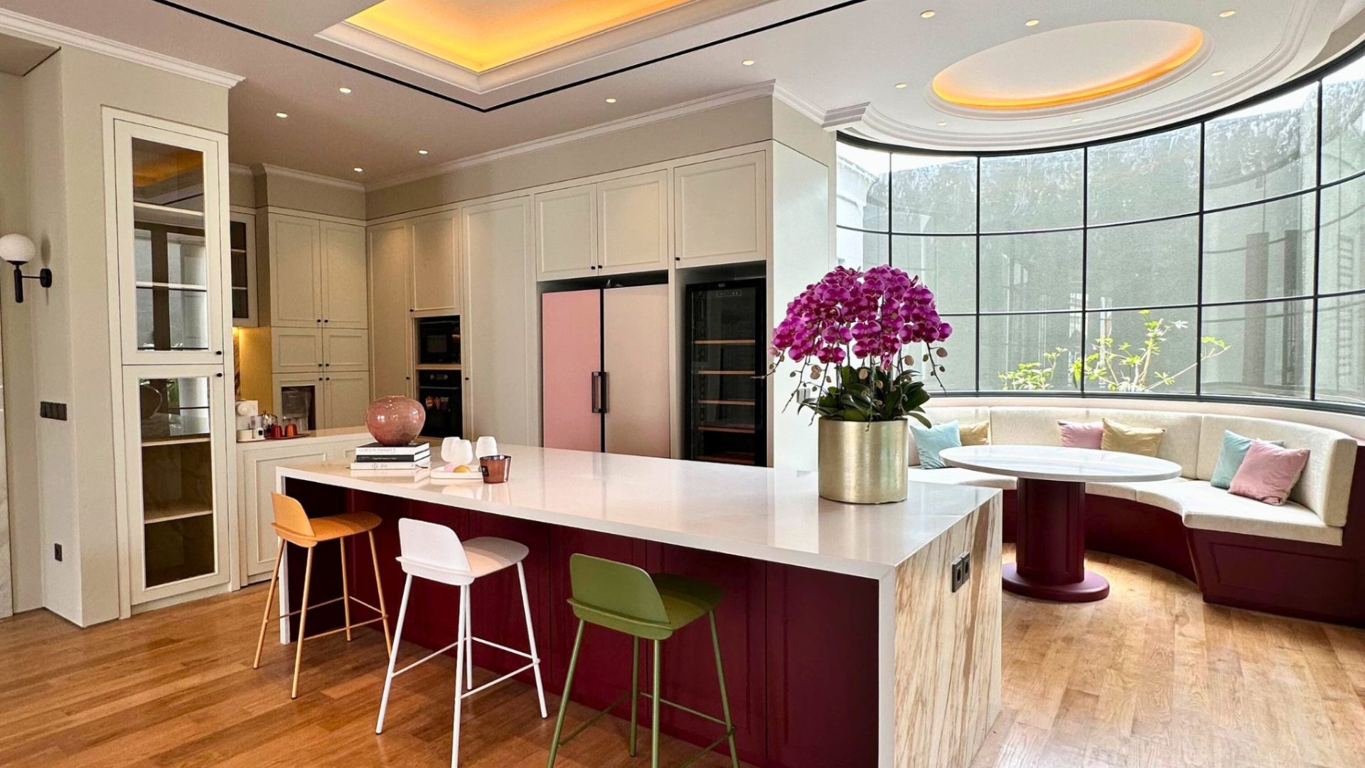 Grand 7BR Home for Large Family Living – Kebayoran Baru