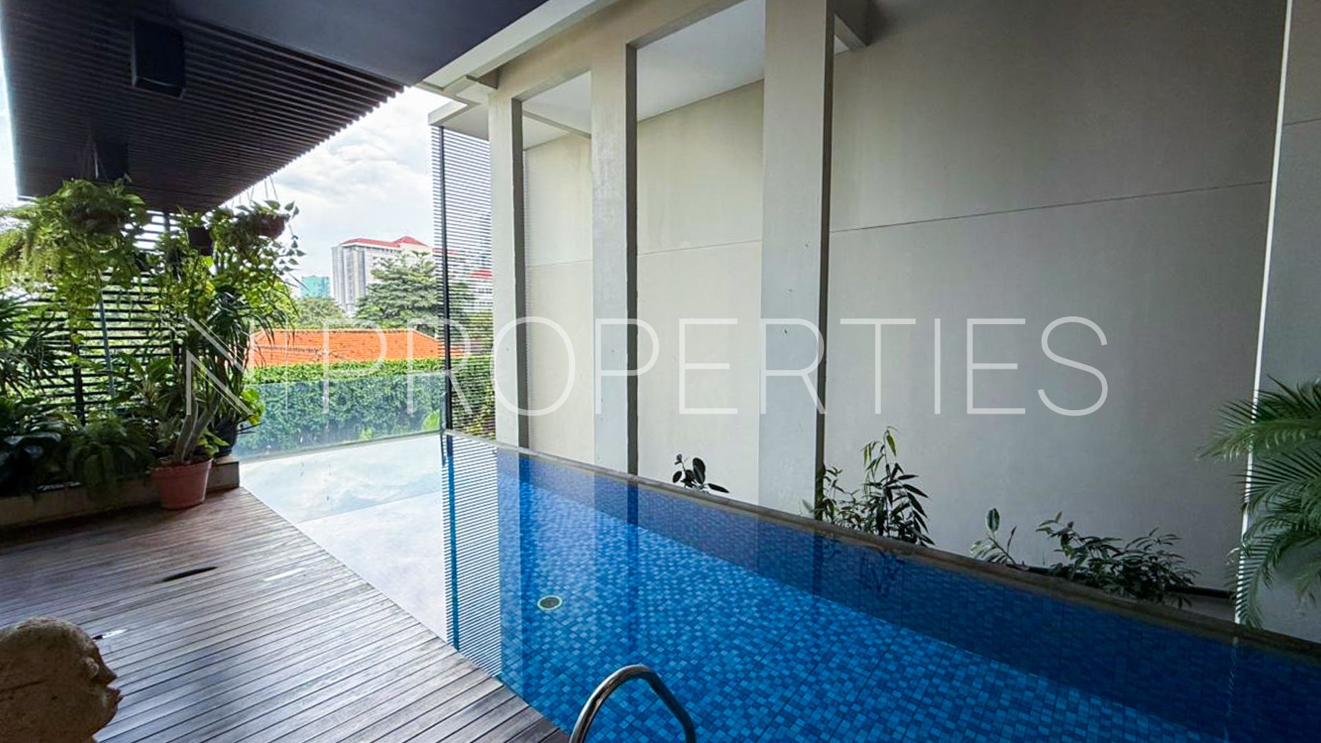 BTOWNHOUSE-PRIVATEPOOL Elegant Family Residence in Kuningan