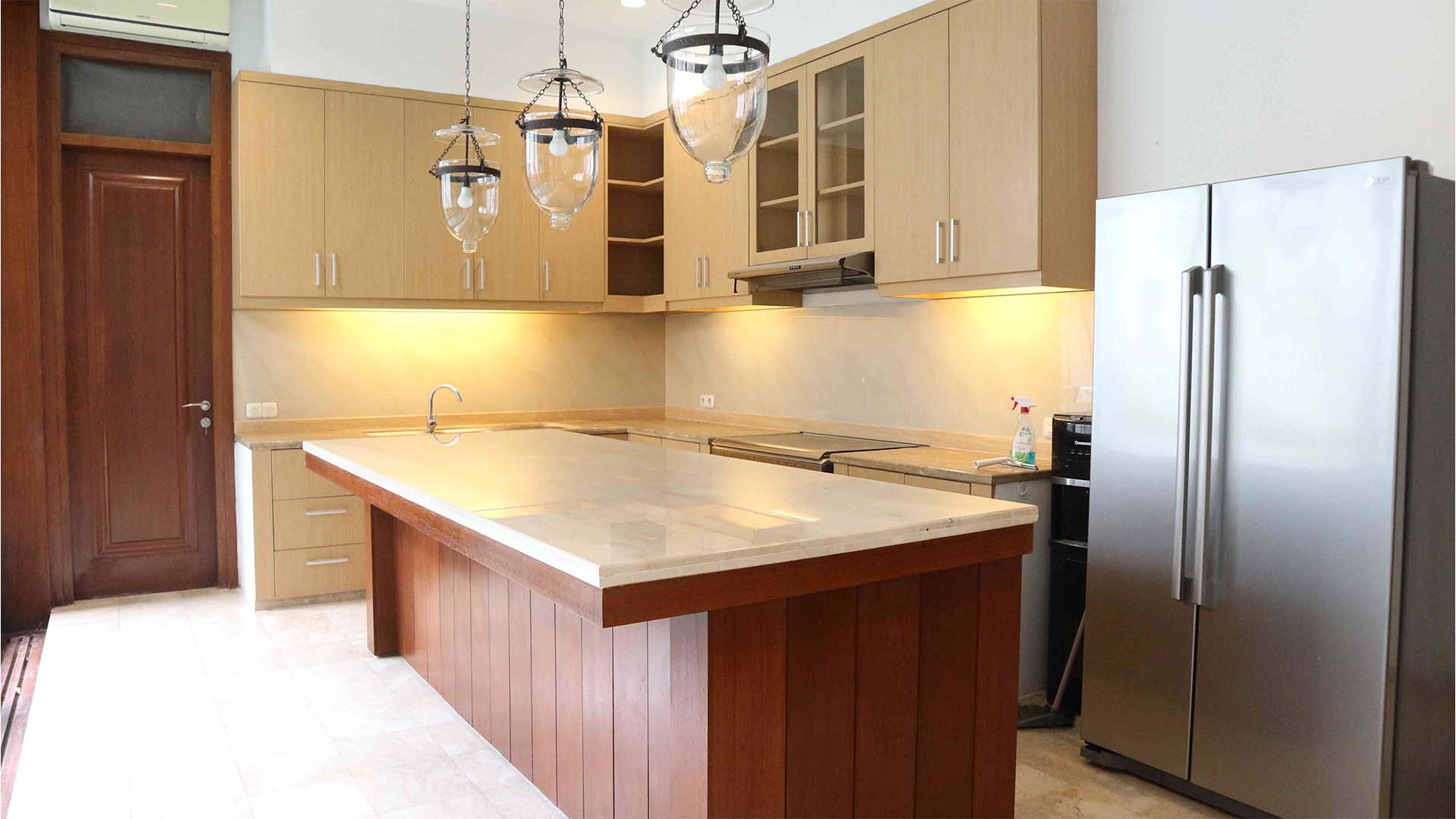 Modern 4BR Home for Premium Living – Cipete