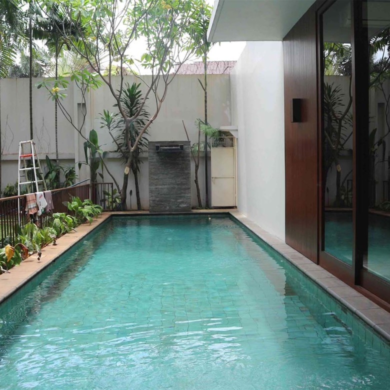 BUNGA CEMPAKA-4BR-SWIMMING POOL