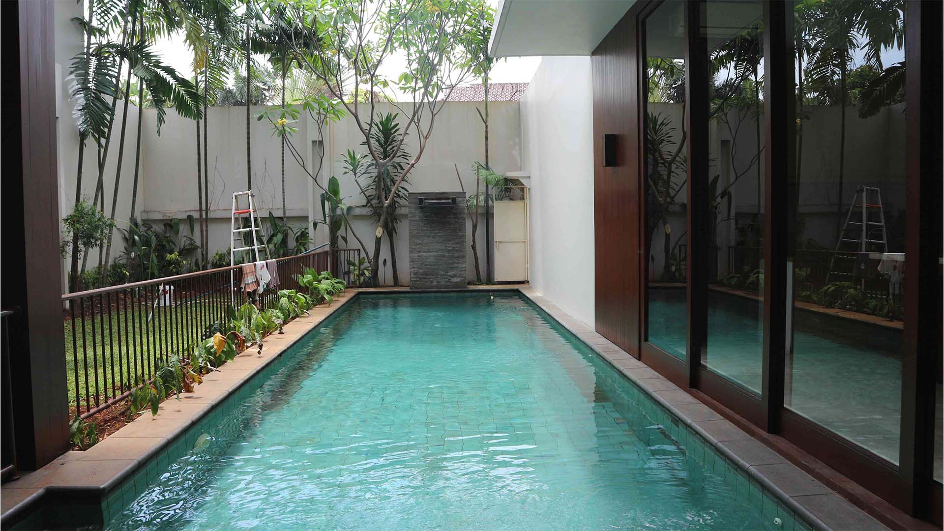 BUNGA CEMPAKA-4BR-SWIMMING POOL