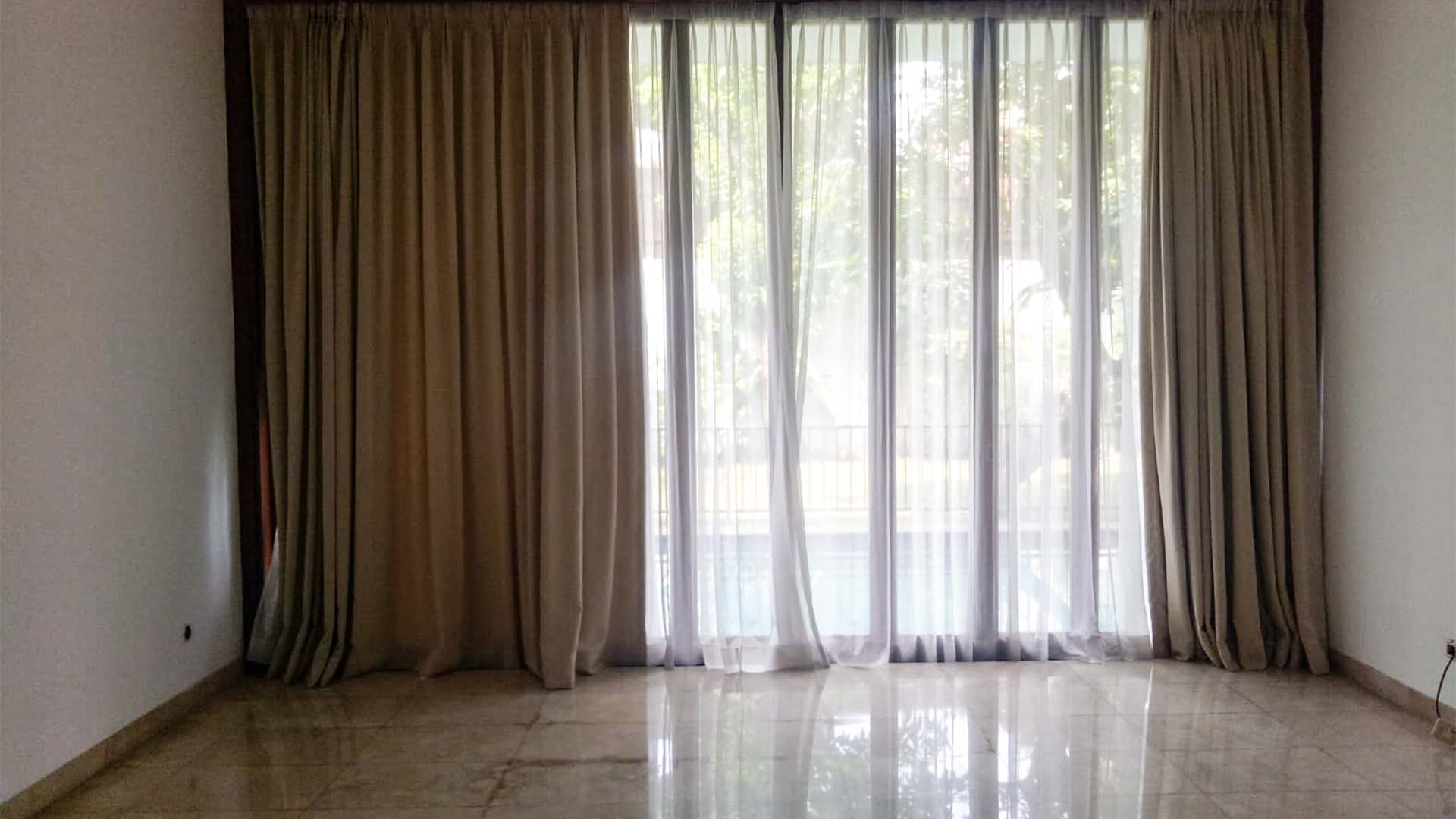 Generous 5BR Home for Larger Families – Cipete