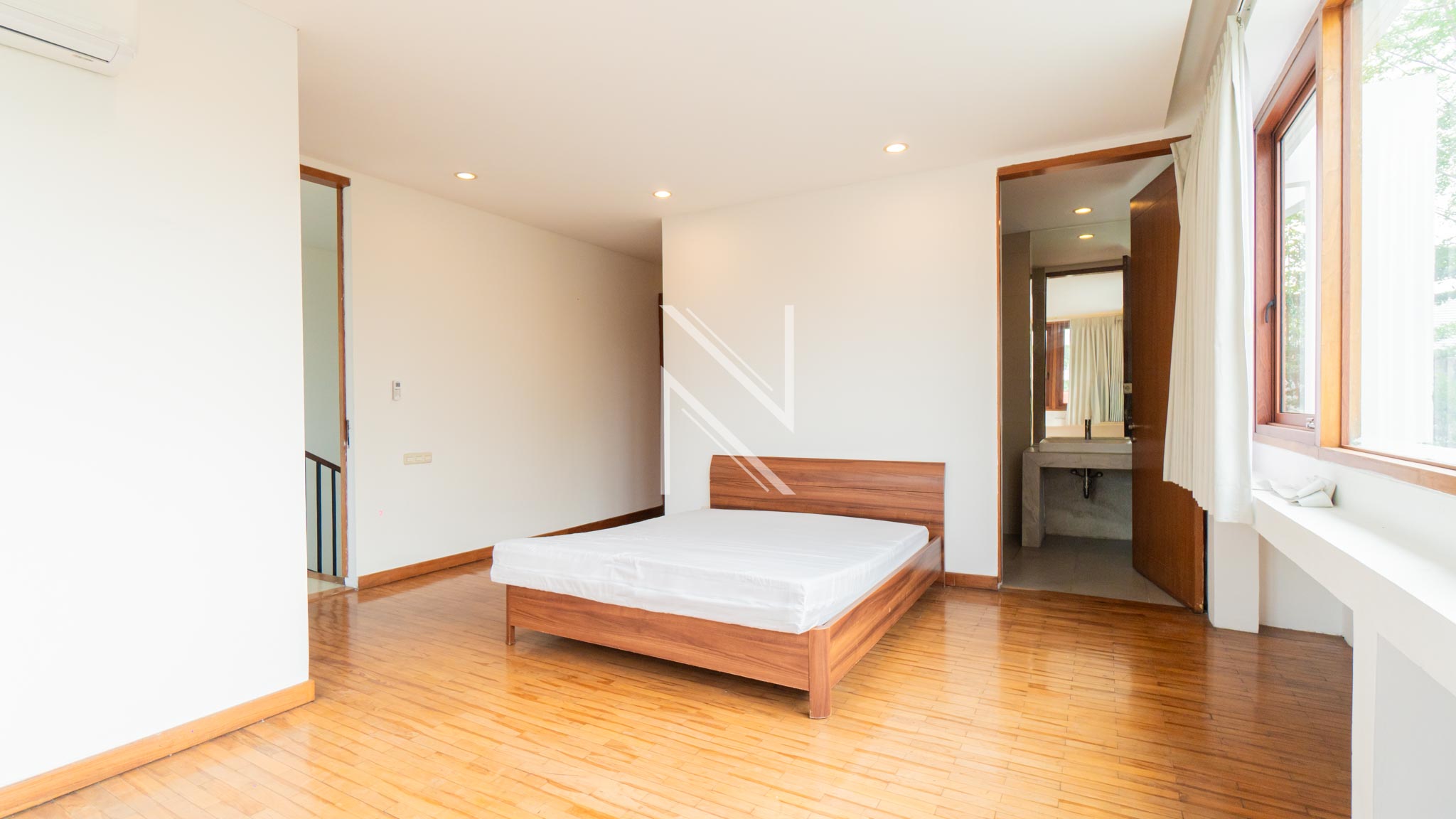 Stylish and Premium 3BR Urban Home – Kemang