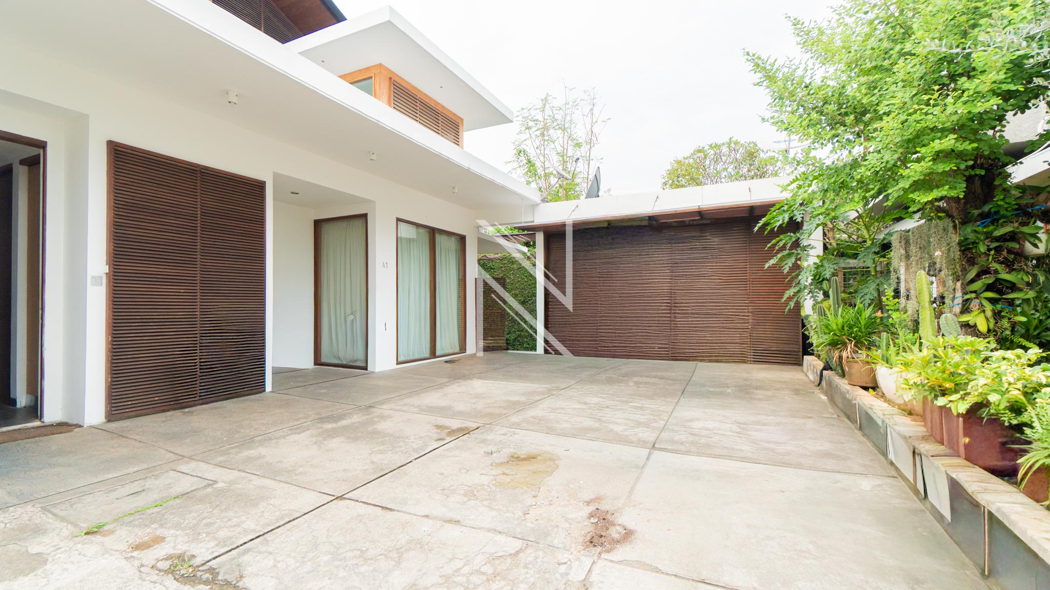 Stylish and Premium 3BR Urban Home – Kemang