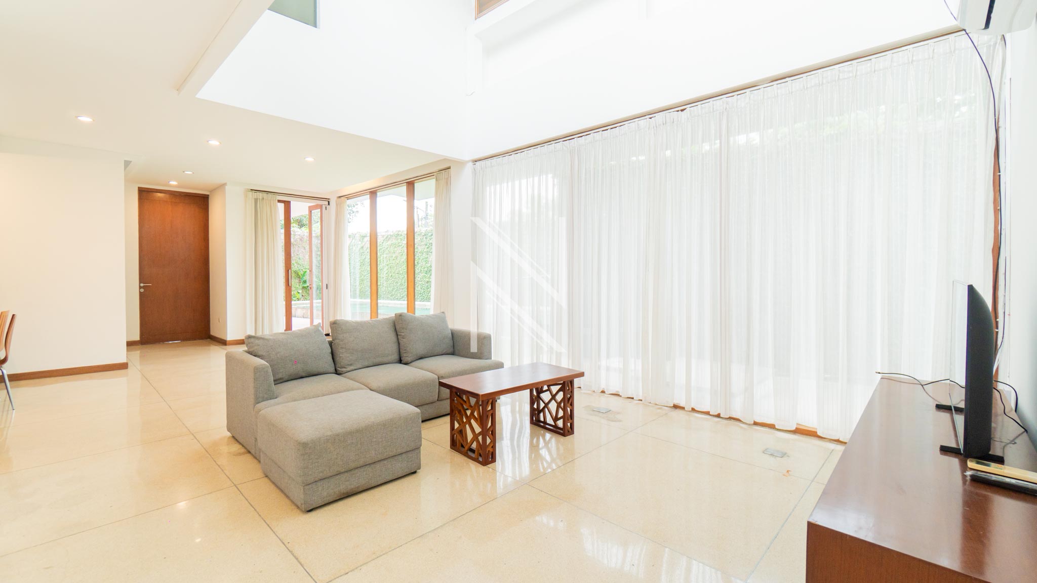 Stylish and Premium 3BR Urban Home – Kemang