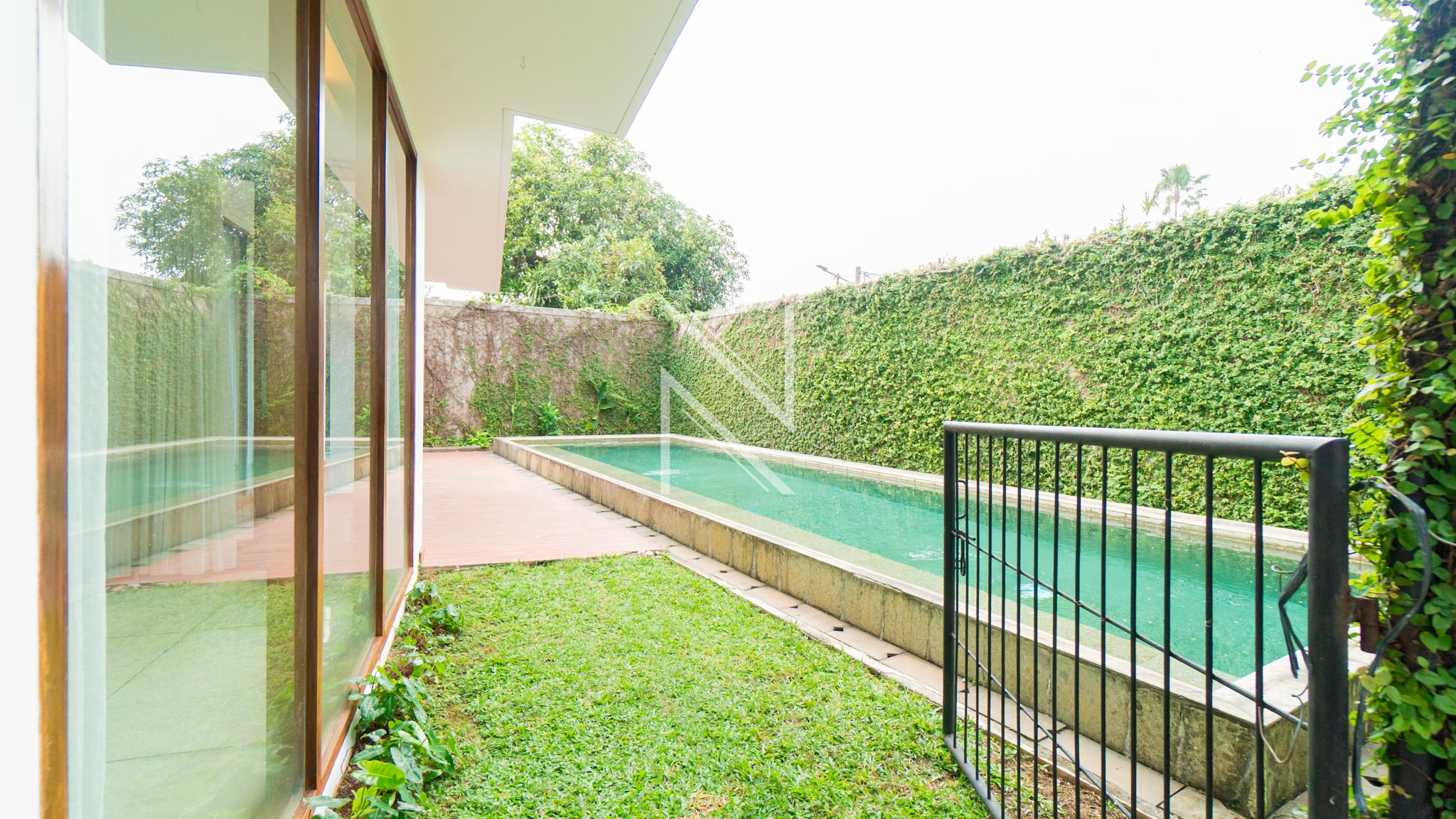 BUNGUR 12 NO.A1-3BR-SWIMMING POOL & BACKYARD
