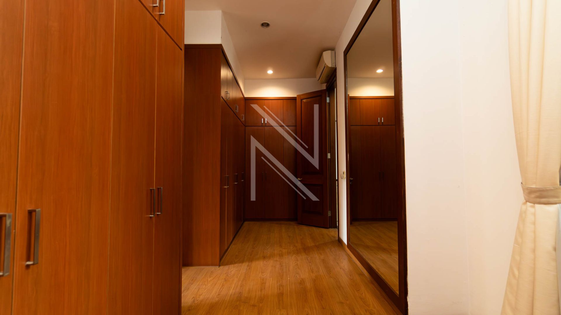 Generous 5BR Home for Family Comfort – Cilandak
