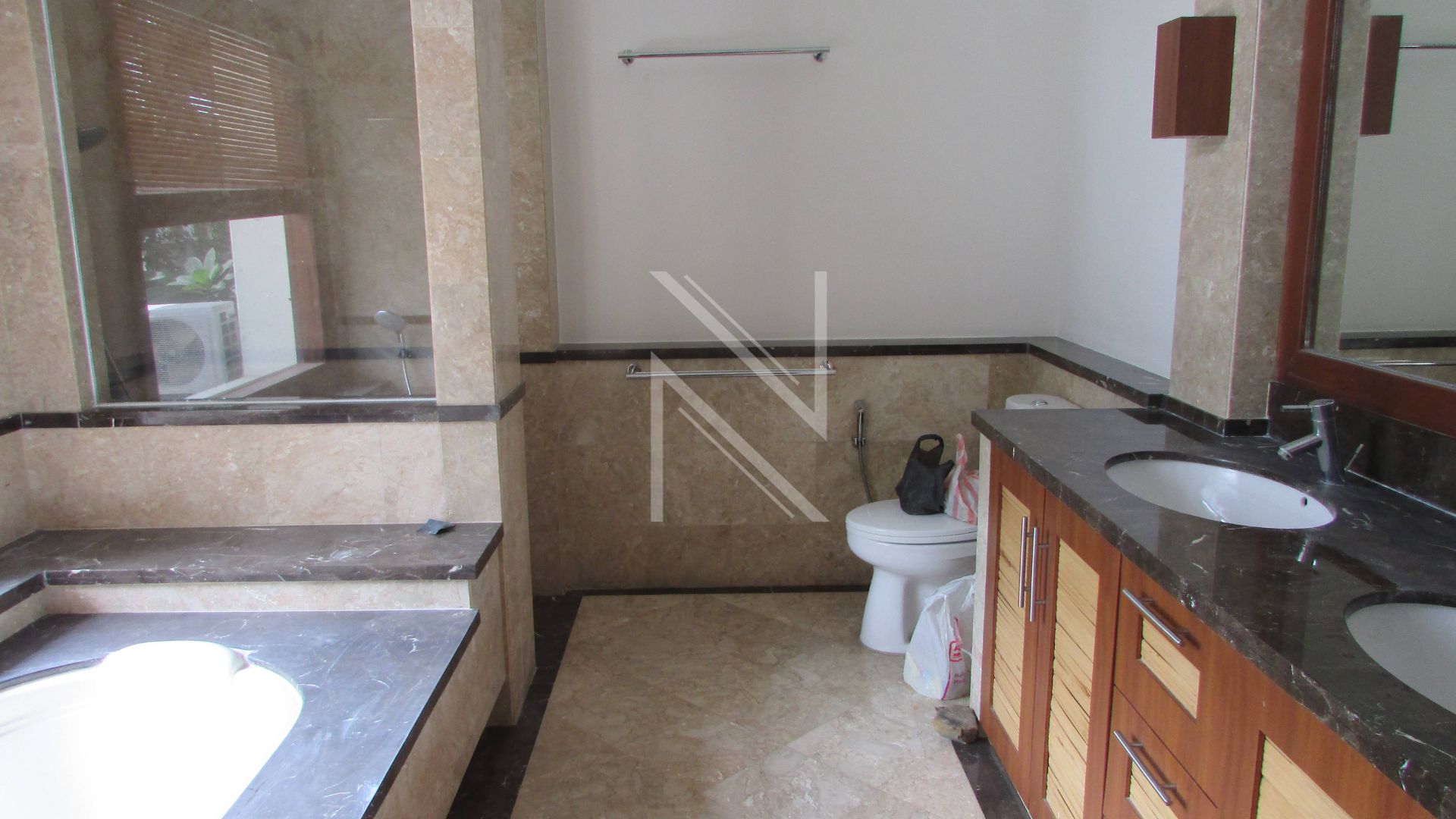 Expansive 6BR for Large Families – Cilandak