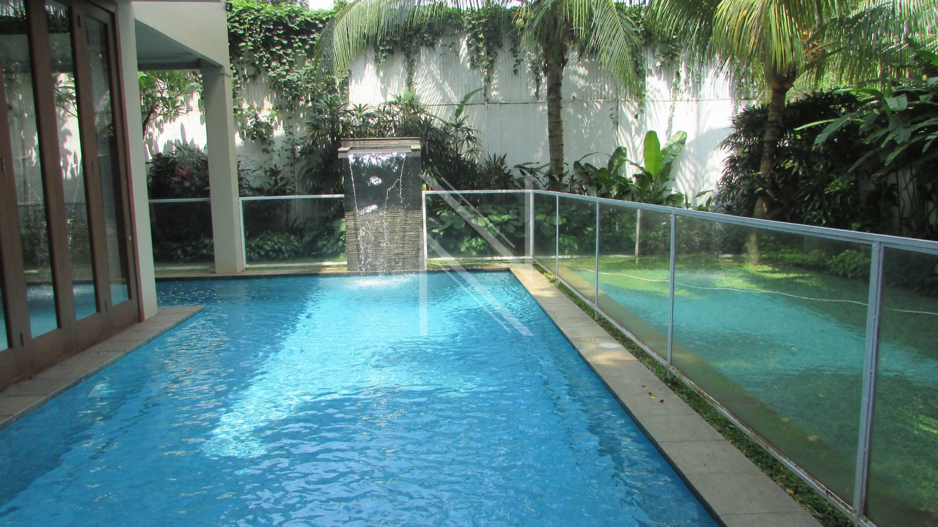 Expansive 6BR for Large Families – Cilandak
