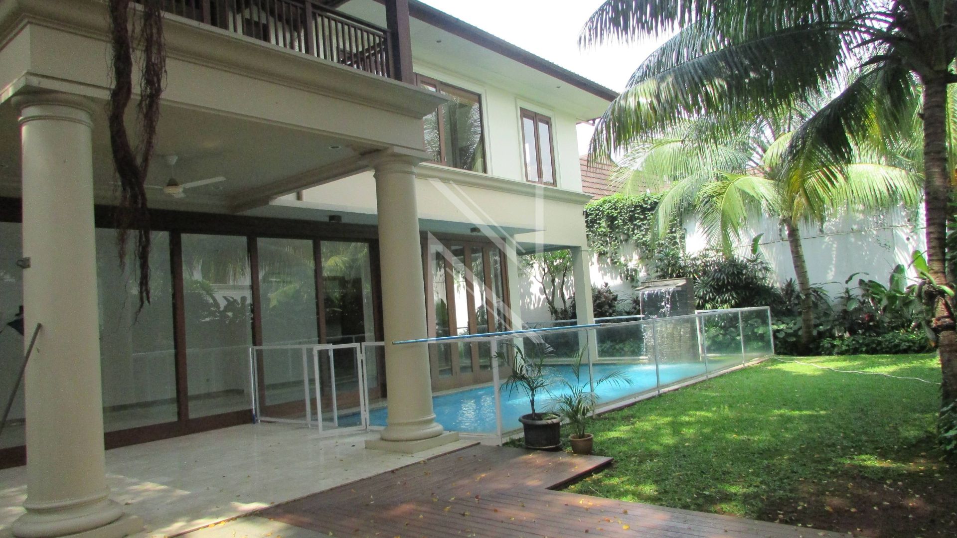 Expansive 6BR for Large Families – Cilandak