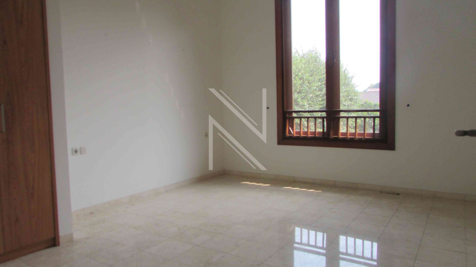 Well-Planned 4BR for Daily Living – Cilandak