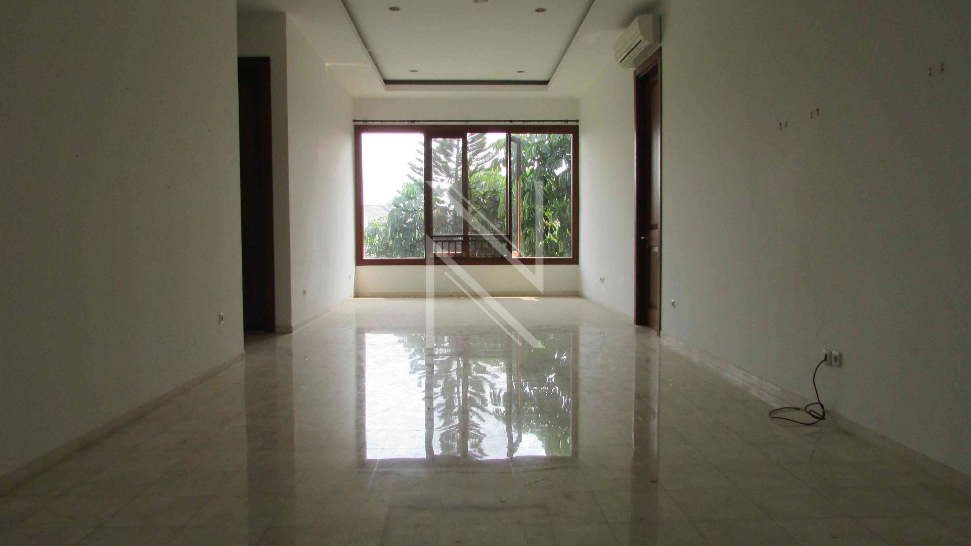 Well-Planned 4BR for Daily Living – Cilandak