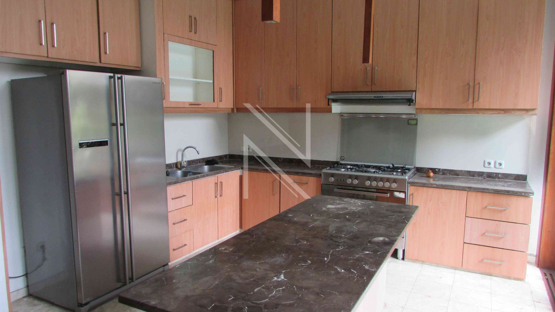 Well-Planned 4BR for Daily Living – Cilandak