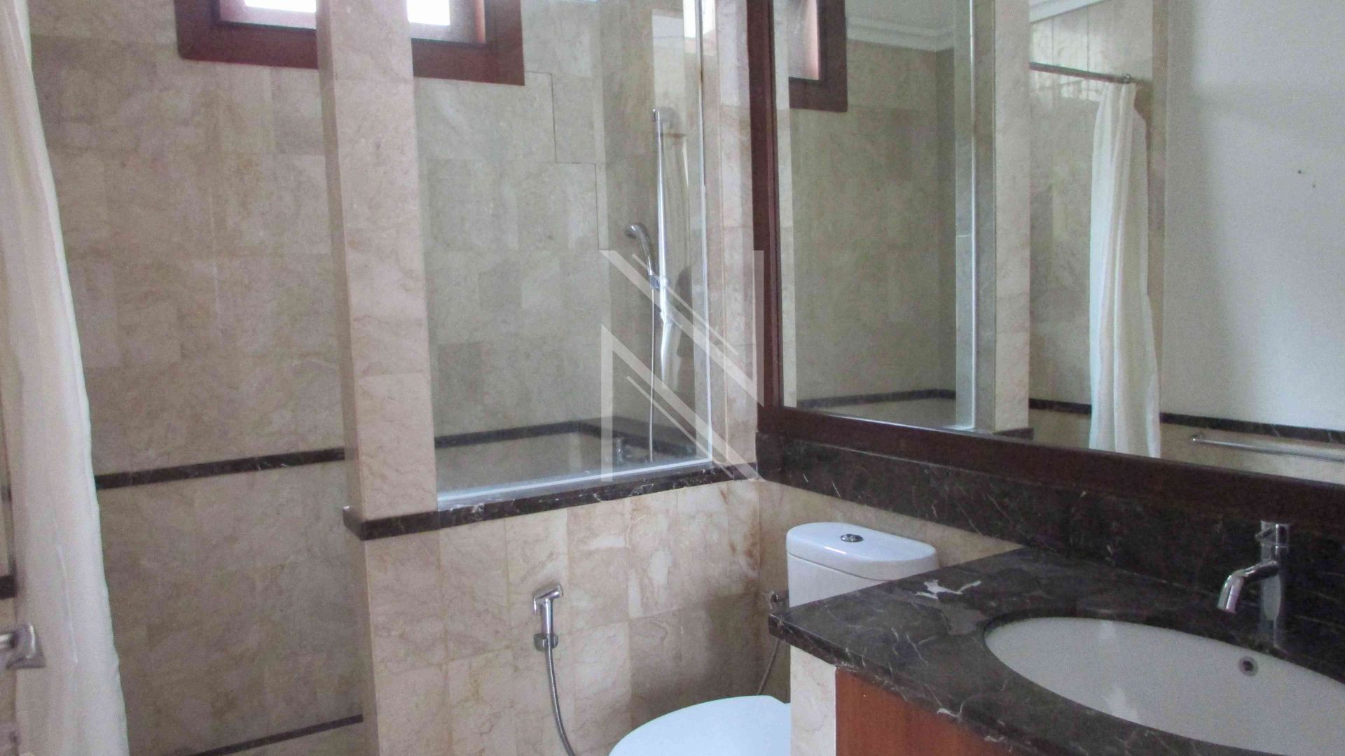 Spacious 5BR Home with Flexible Rooms – Cilandak