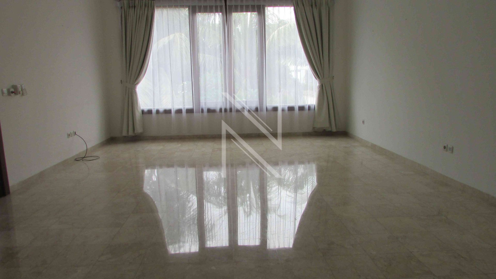 Spacious 5BR Home with Flexible Rooms – Cilandak