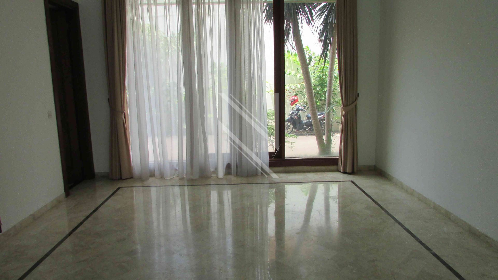 Premium 4BR Home for Urban Living – Cilandak