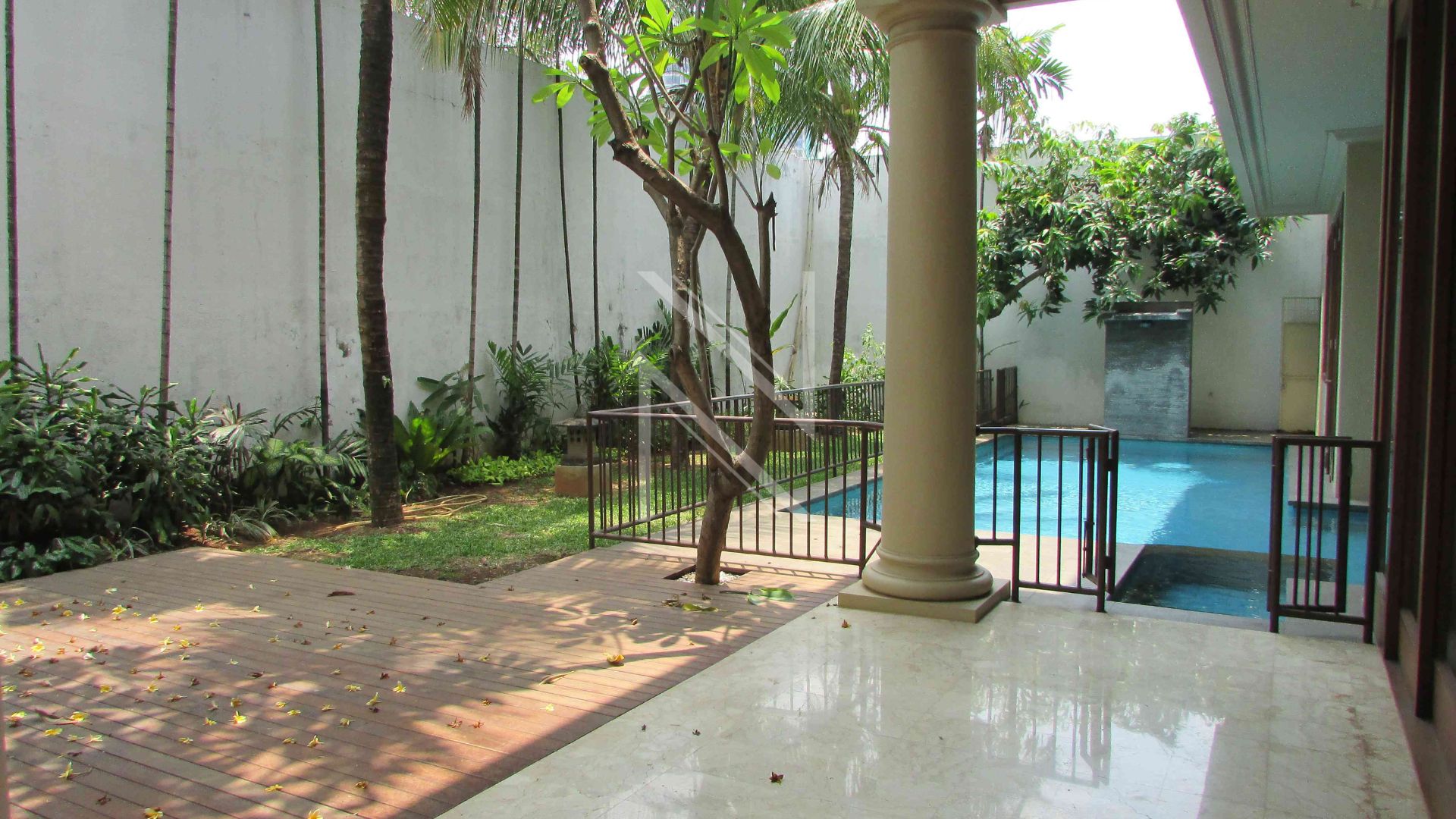 Premium 4BR Home for Urban Living – Cilandak