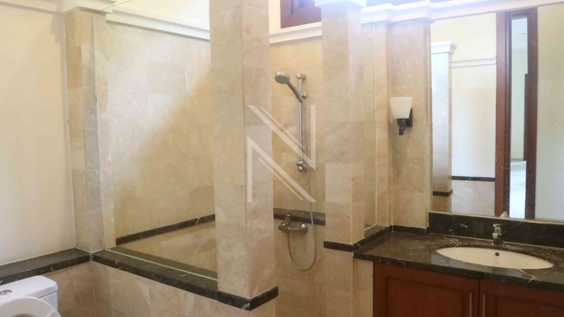 Functional 4BR Home in a Cilandak