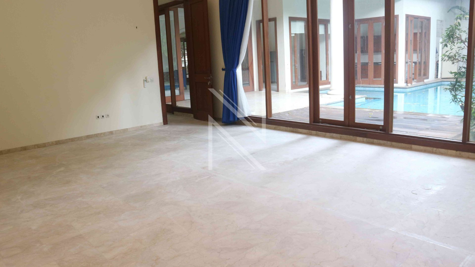 Functional 4BR Home in a Cilandak