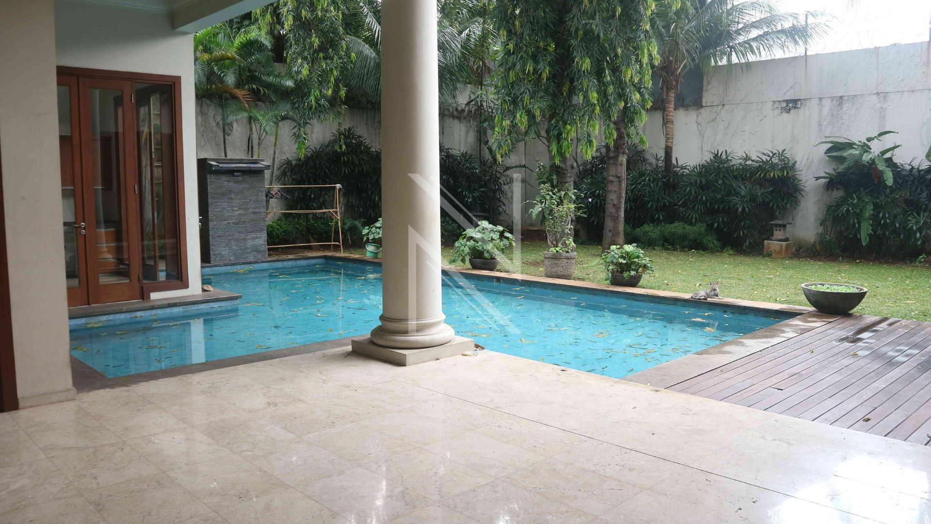 Functional 4BR Home in a Cilandak