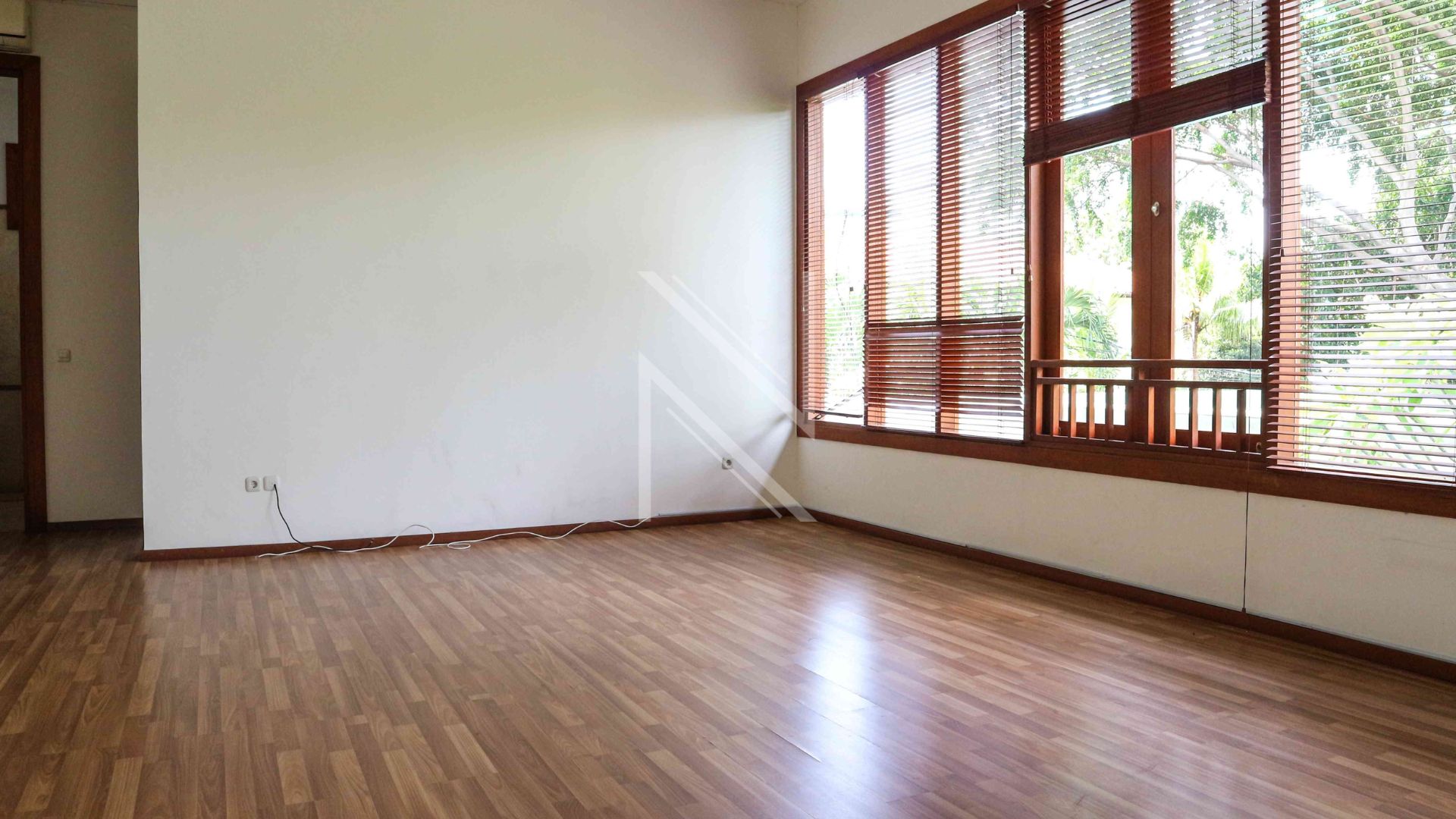 Family Friendly 4BR Home in Cilandak