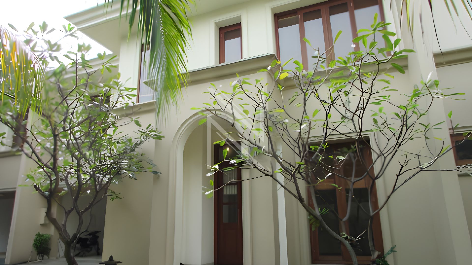 Comfortable 4BR Home for Daily Living – Pejaten