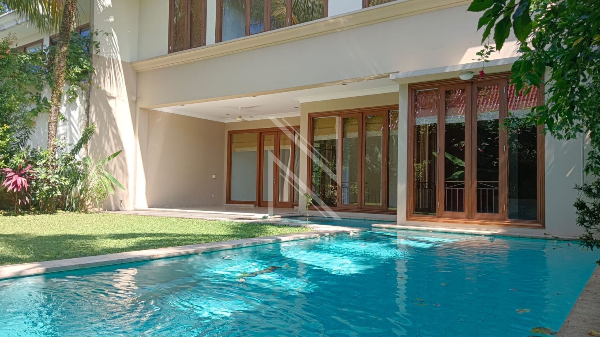 CILANDAK (Compound House Pejaten, Kecapi 8) - NO PJTN084 - SWIMMING-POOL