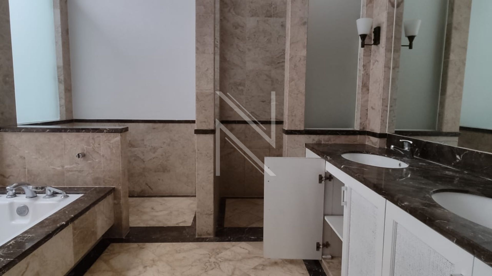 Well-Planned 4BR for Urban Families in Pejaten