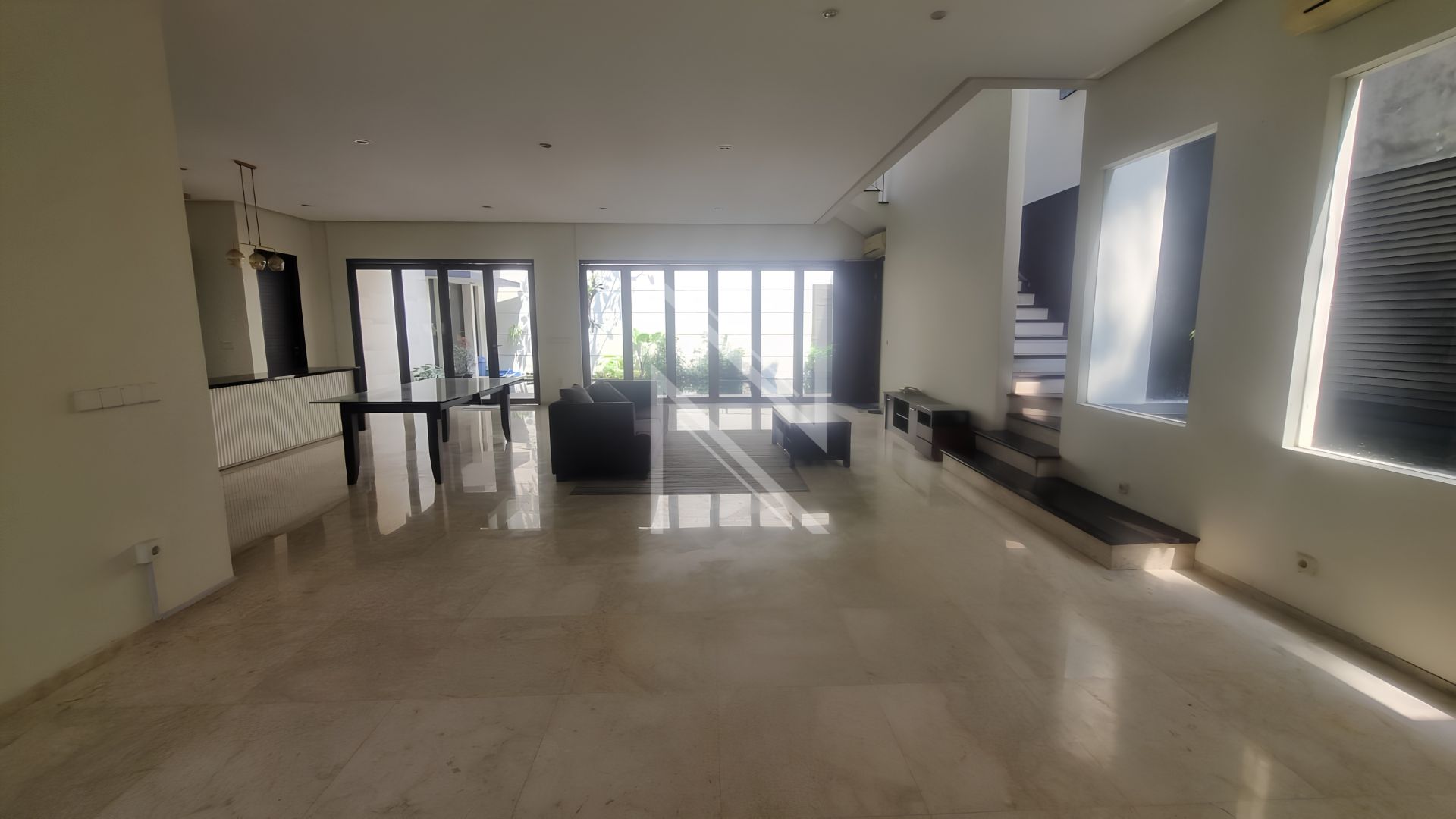 CILANDAK (Stand alone house Kebayoran Baru) – NO KBBR282 -LIVING-ROOM_DINING-AREA Stylish 4BR with Urban Comfort – Kebayoran Baru