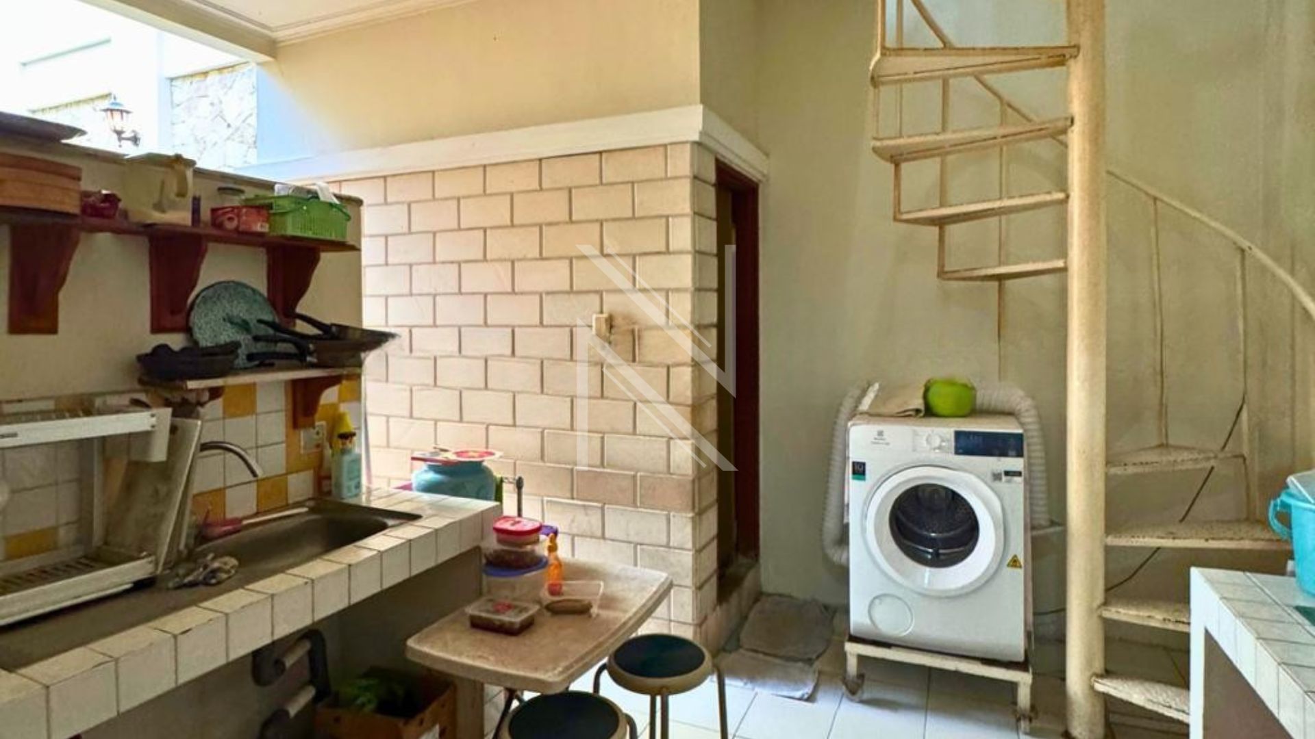 CILANDAK (Stand alone house Kebayoran Baru) – NO KBBR283 – KITCHEN Prestigious 3BR Home for Daily Living – Kebayoran Baru