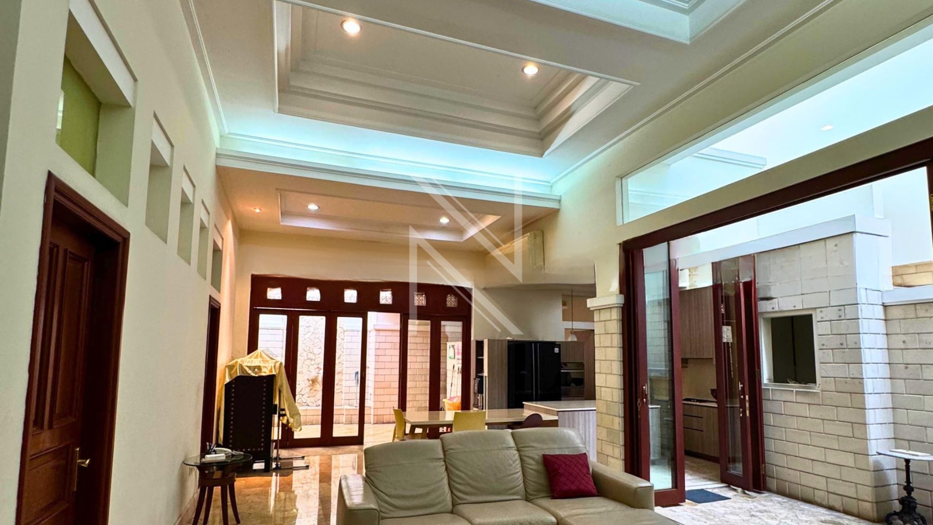 CILANDAK (Stand alone house Kebayoran Baru) – NO KBBR283 – LIVING-ROOM_DINING-AREA Prestigious 3BR Home for Daily Living – Kebayoran Baru