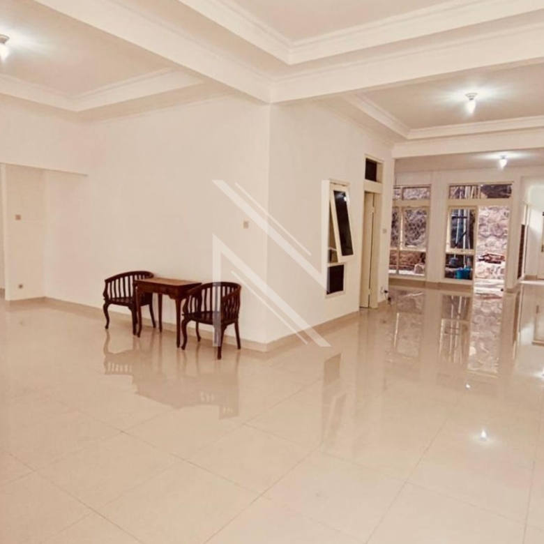 CILANDAK (Stand alone house Kebayoran Baru) - NO KBBR284 - HALLWAY