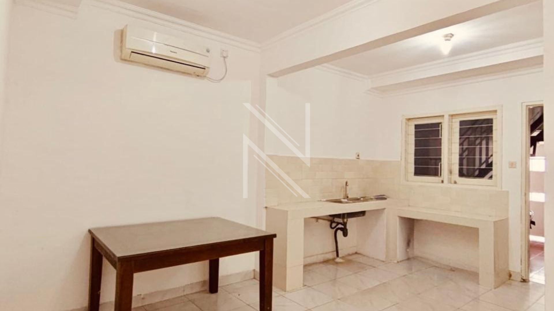 Grand 6BR for Larger Families – Kebayoran Baru