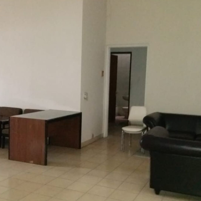 CIPAKU 5 NO.19-3BR-LIVING AREA