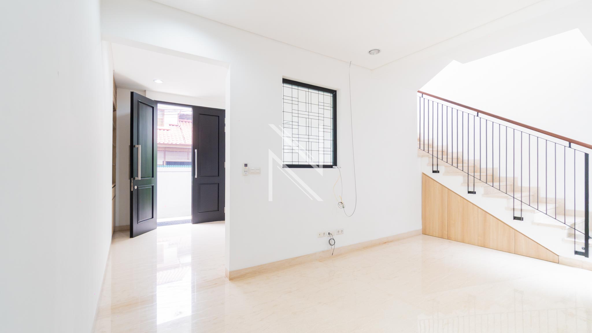 CIPAYUNG II-5BR-LIVING AREA 2 Elegant 5BR for Refined Family Living – Kebayoran Baru