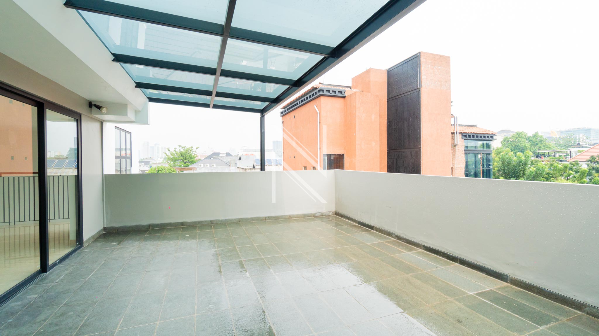 CIPAYUNG II-5BR-ROOFTOP Elegant 5BR for Refined Family Living – Kebayoran Baru
