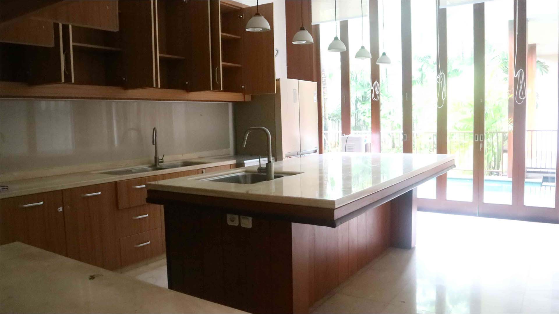 Well-Planned 4BR for Families – Cipete