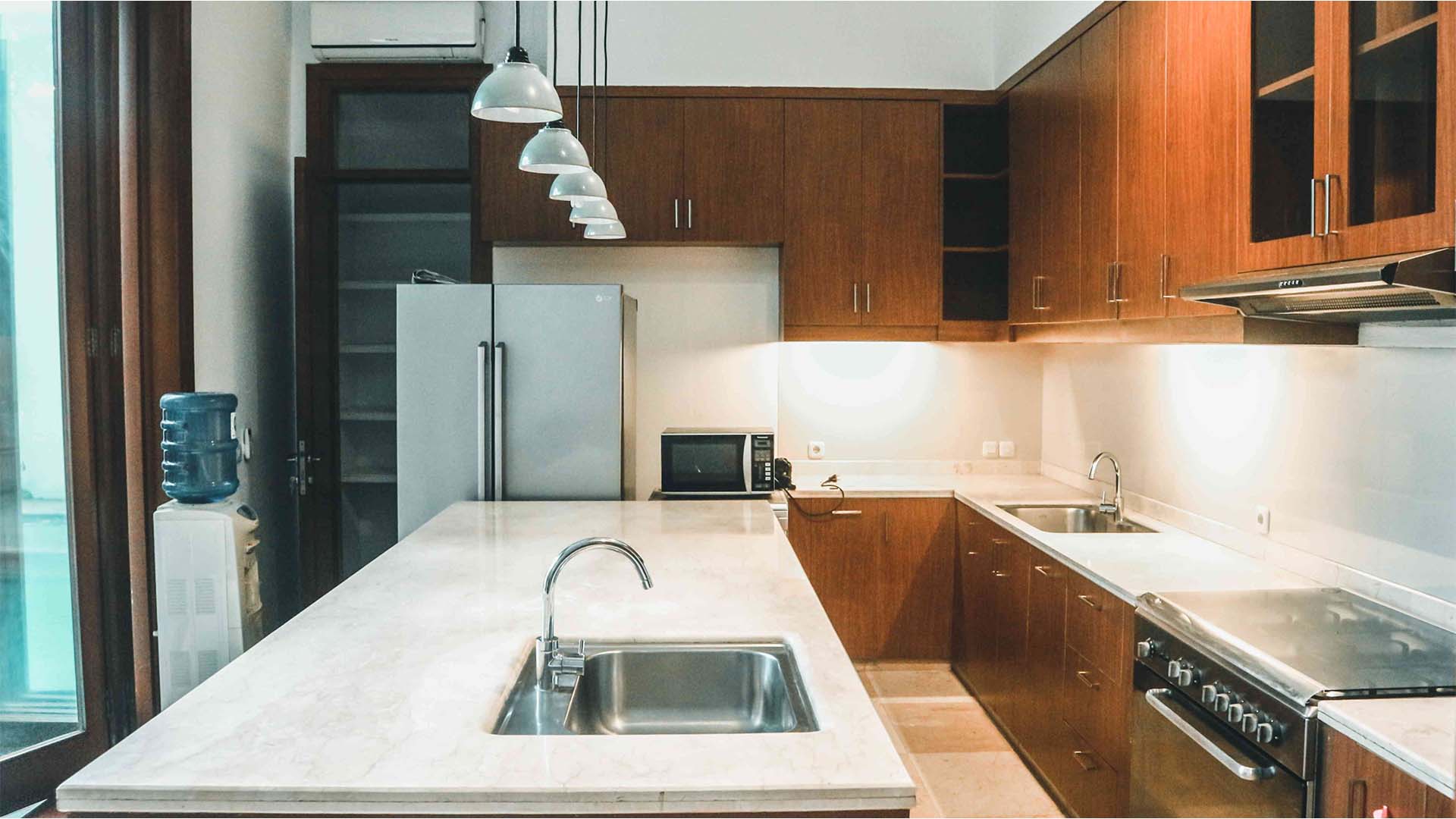 Comfortable 4BR with Garden Space – Cipete